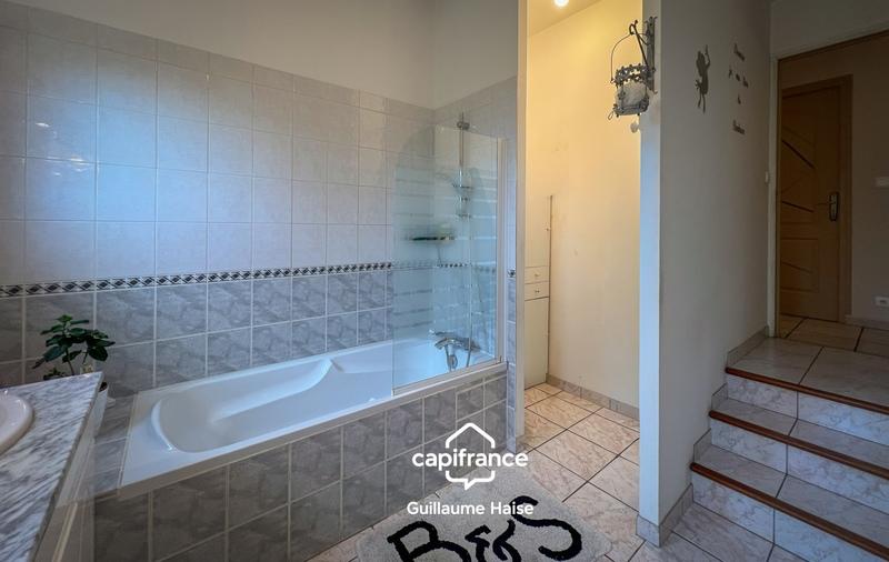 Maison - 171 m² - 6 pièces