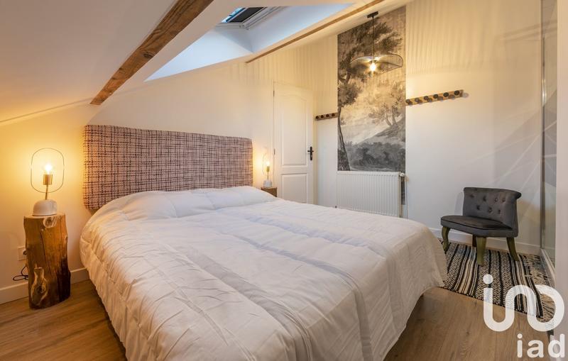 Maison - 250 m² - 12 pièces