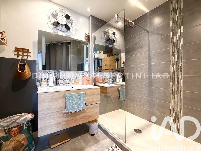 Appartement - 82 m² - 3 pièces