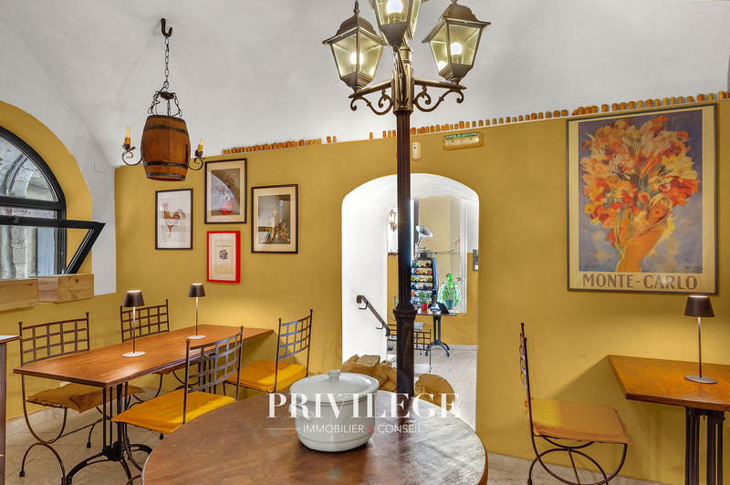 Fonds de commerce - Magasins - 95 m²