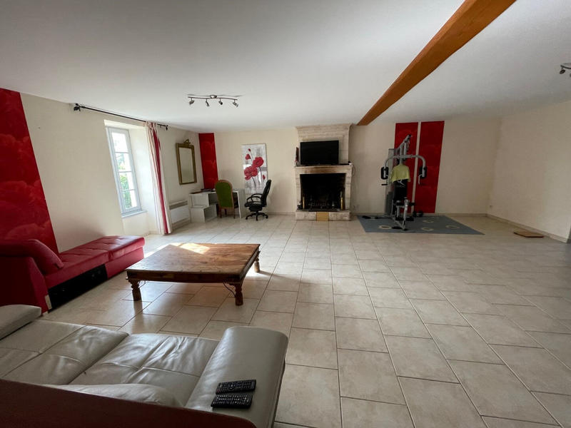 Maison - 267 m² - 8 pièces