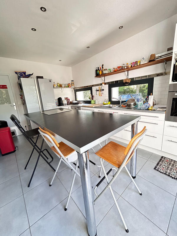 Maison - 170 m² - 8 pièces