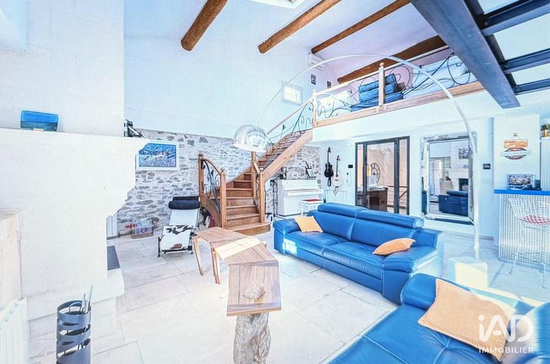 Maison - 200 m² - 4 pièces