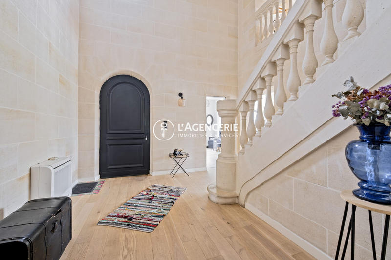 Maison ancienne - 265 m² - 7 pièces