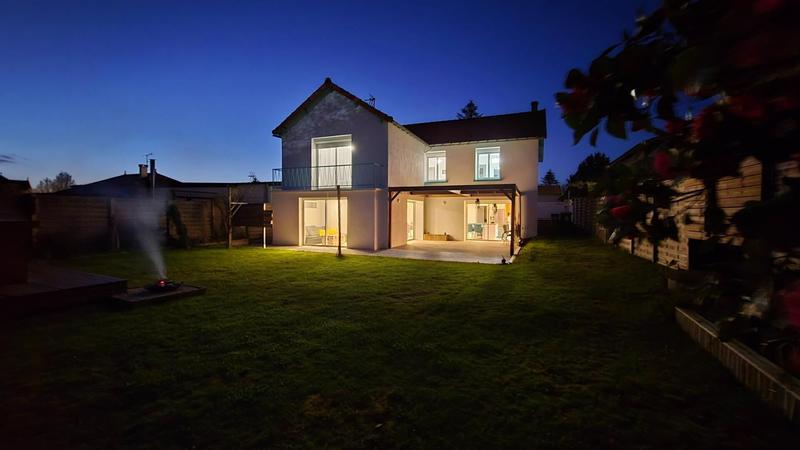 Maison - 170 m² - 6 pièces