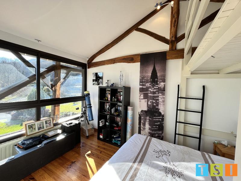 Maison - 190 m² - 6 pièces