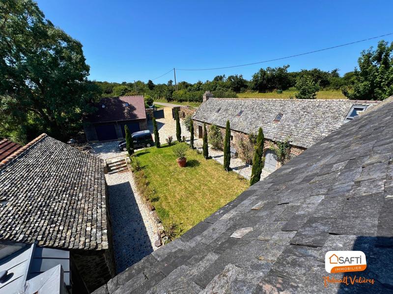 Maison - 307 m² - 12 pièces