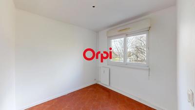 Appartement - 85 m² - 5 pièces