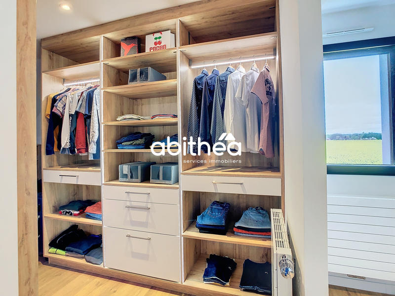 Maison - 137 m² - 6 pièces