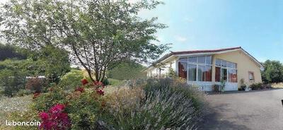 Maison - 196 m² - 3 pièces