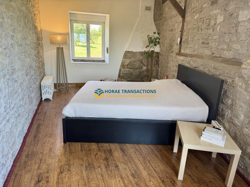 Maison - 250 m² - 8 pièces