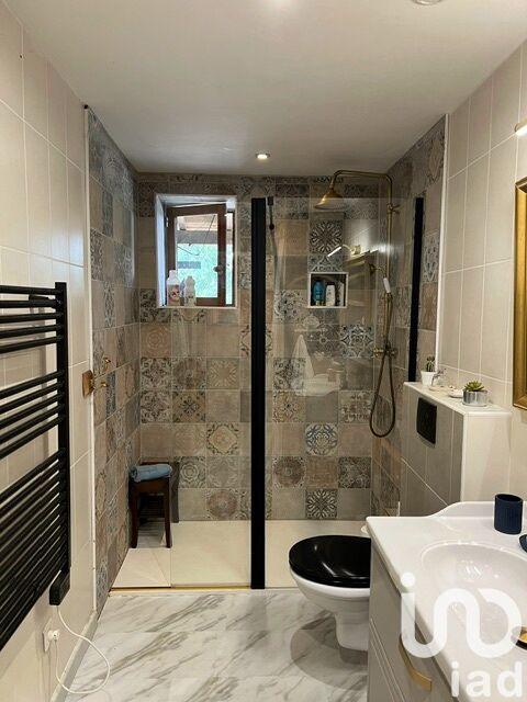 Maison - 244 m² - 8 pièces