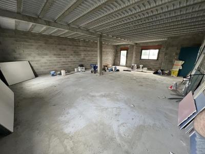 Local commercial - 86 m² - 1 pièce