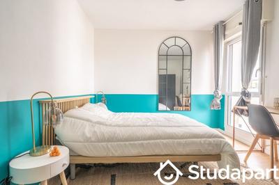 Chambre - 11 m² - 1 pièce