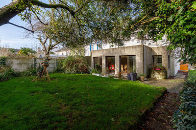 Maison - 170 m² - 8 pièces