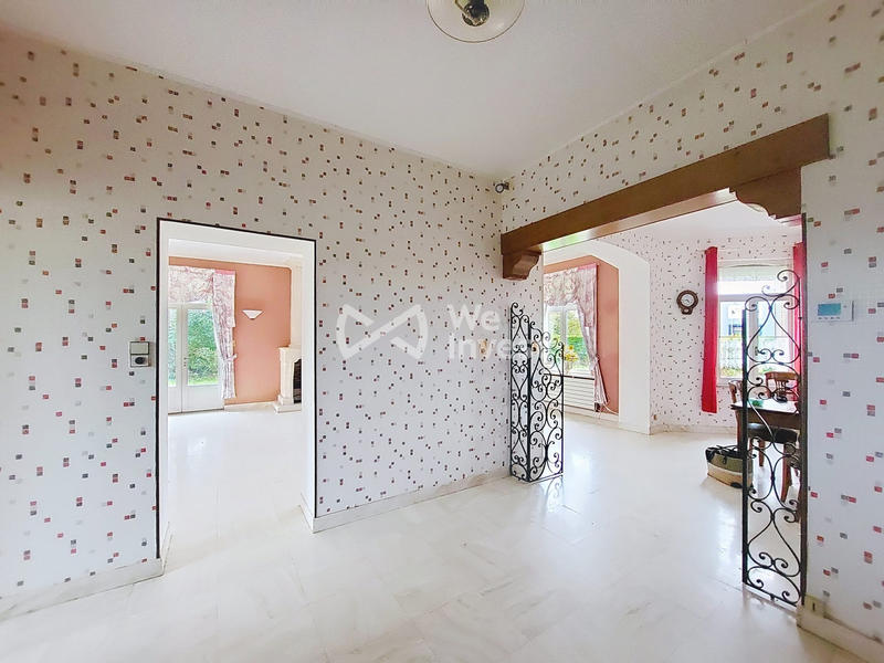 Maison - 217 m² - 8 pièces