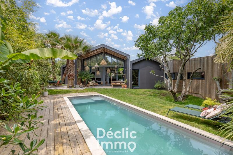 Maison - 200 m² - 7 pièces