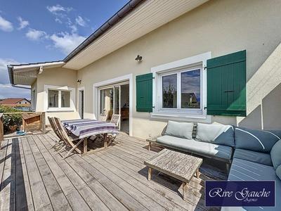 Maison - 267 m² - 7 pièces