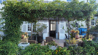 Maison - 311 m² - 8 pièces