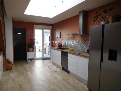 Maison - 80 m² - 6 pièces