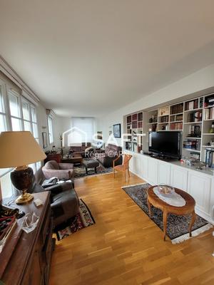 Appartement - 153 m² - 6 pièces