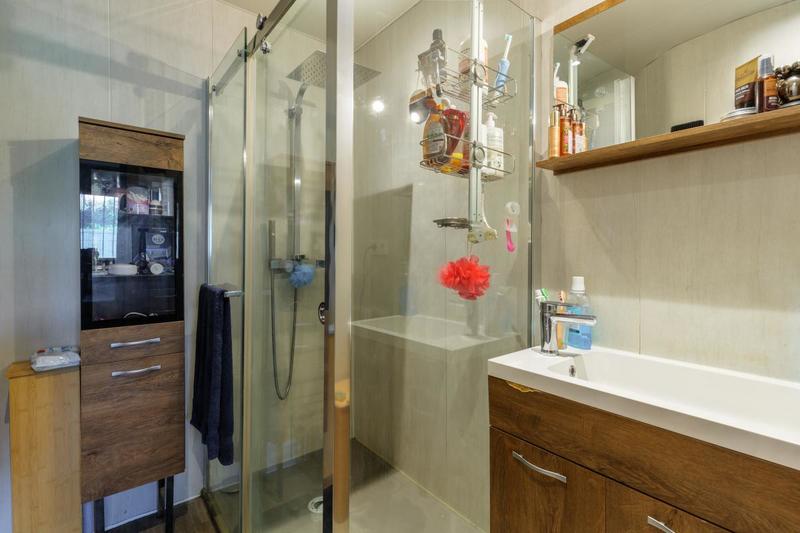 Appartement - 96 m² - 5 pièces