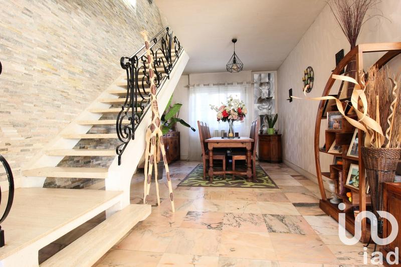 Maison - 390 m² - 10 pièces