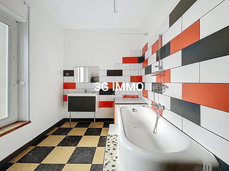 Appartement - 216 m² - 6 pièces