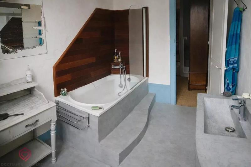 Maison de ville - 140 m² - 8 pièces