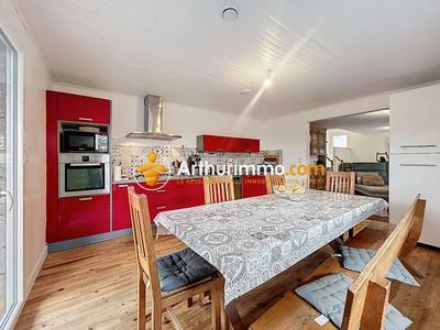 Maison - 120 m² - 6 pièces