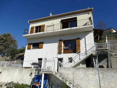 Villa - 139 m² - 6 pièces