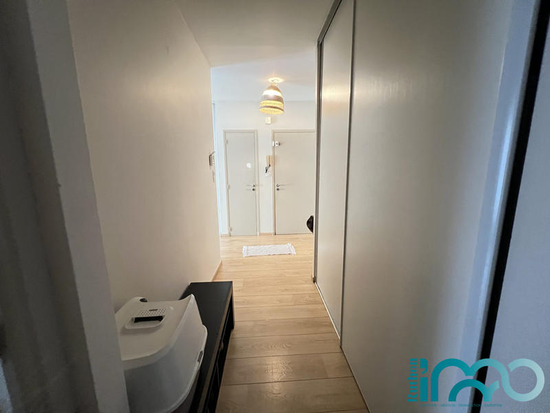 Appartement - 60 m² - 2 pièces