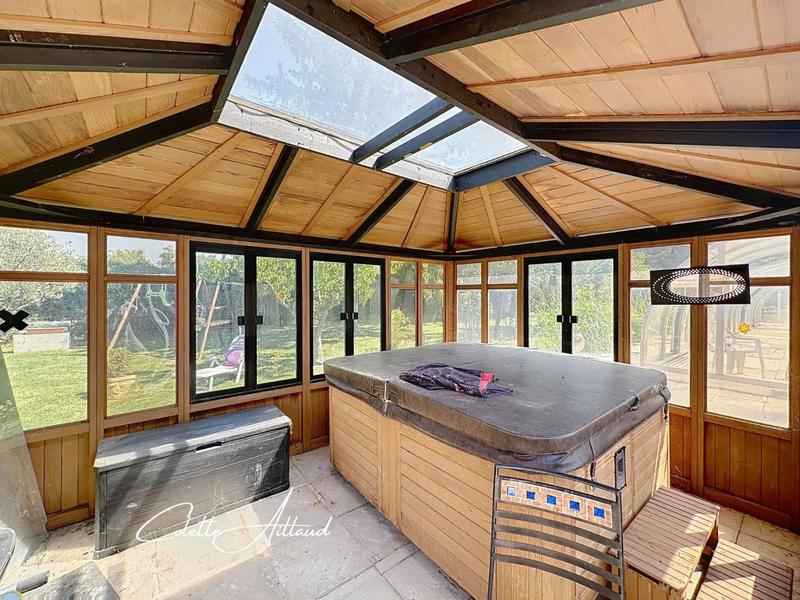 Maison - 200 m² - 7 pièces