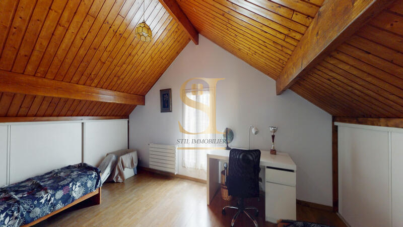 Maison - 90 m² - 4 pièces