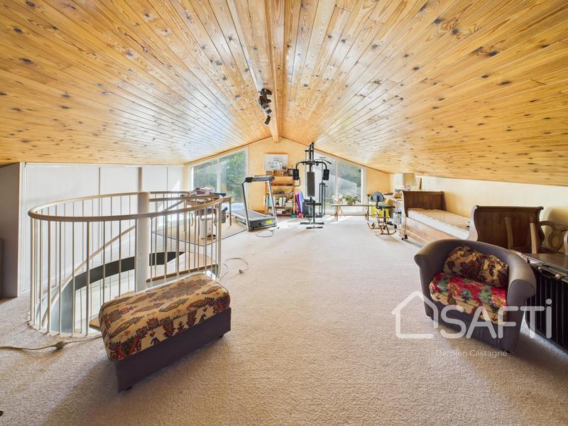 Villa - 245 m² - 7 pièces