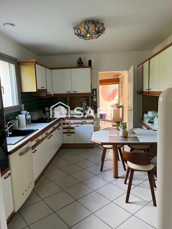 Maison - 176 m² - 7 pièces