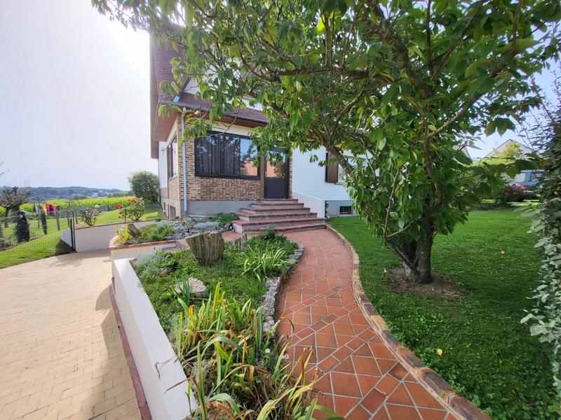 Maison - 177 m² - 7 pièces