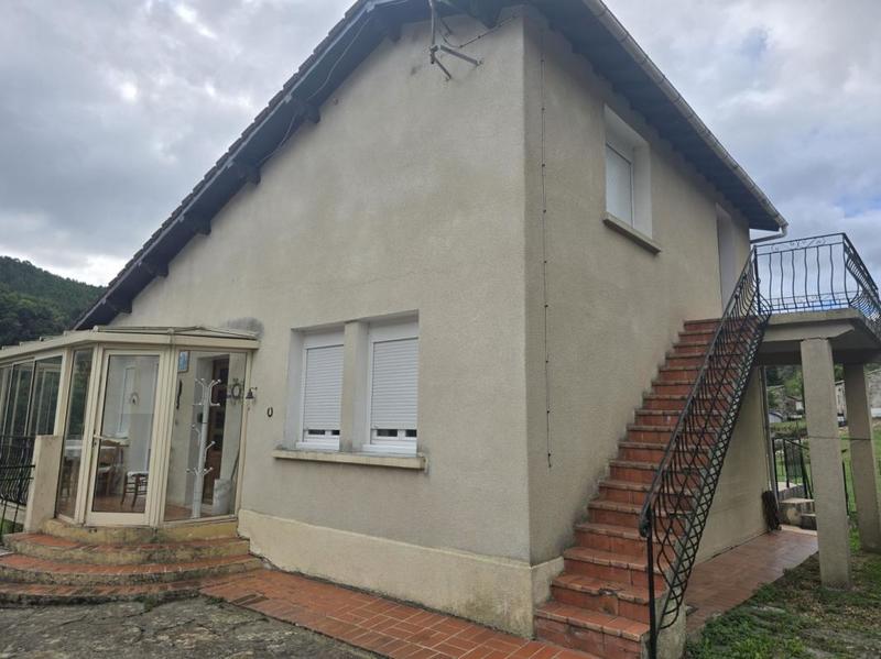 Maison - 97 m² - 6 pièces