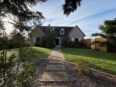 Villa - 200 m² - 8 pièces