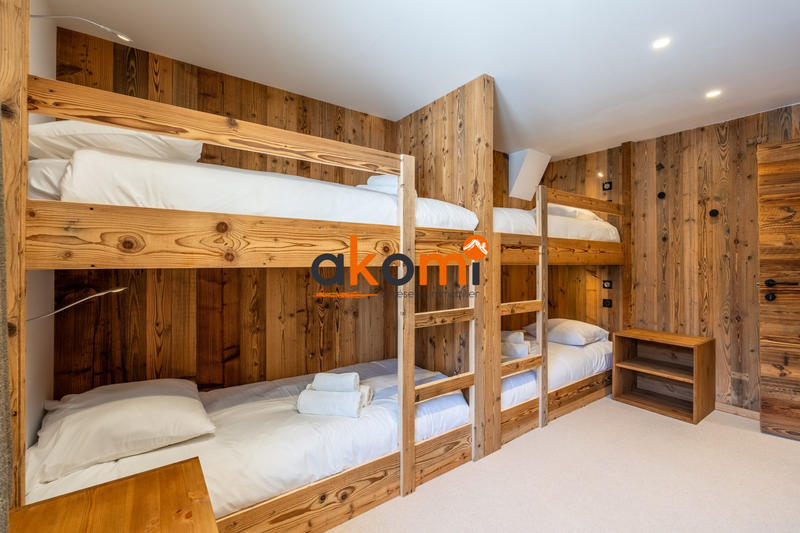 Appartement - 188 m² - 7 pièces