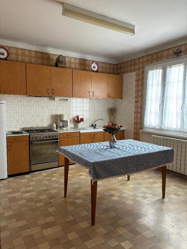 Maison - 127 m² - 7 pièces