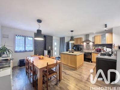 Maison - 91 m² - 6 pièces