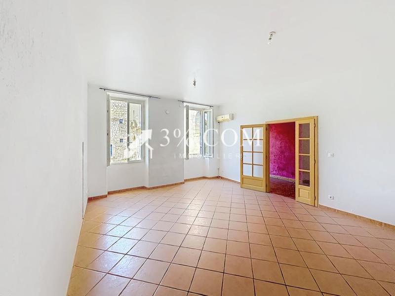 Maison - 232 m² - 8 pièces