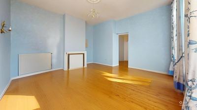 Maison - 260 m² - 8 pièces