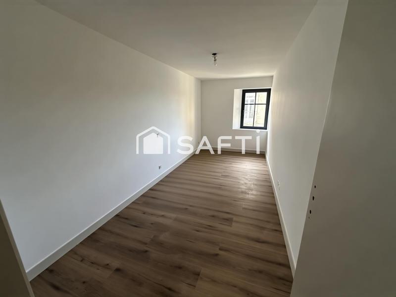 Maison - 317 m² - 9 pièces