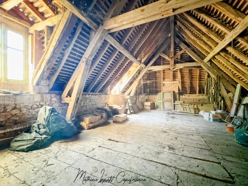 Maison - 280 m² - 11 pièces