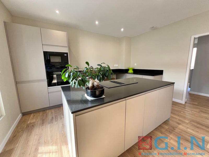 Appartement - 80 m² - 4 pièces