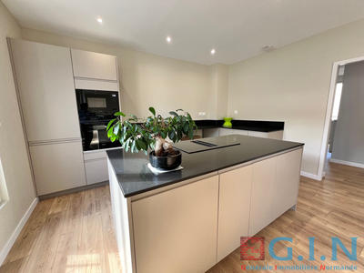 Appartement - 80 m² - 4 pièces