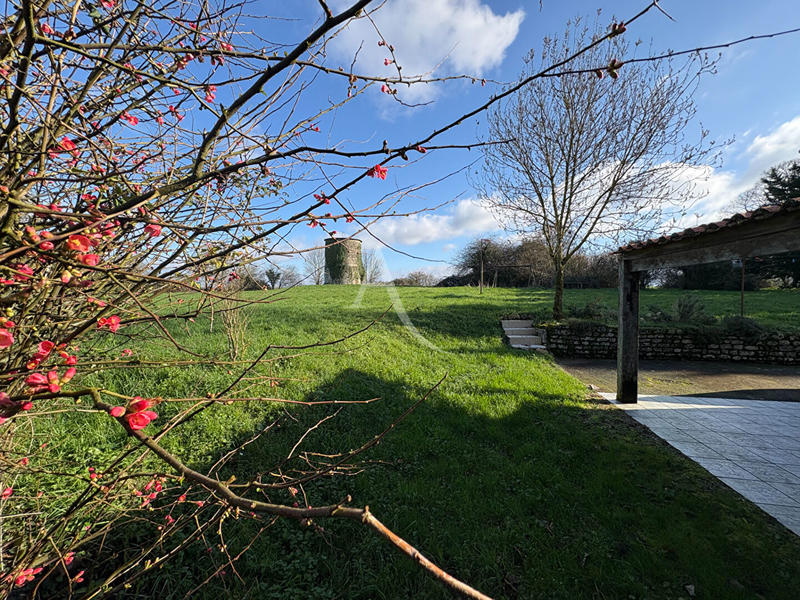 Maison - 262 m² - 8 pièces