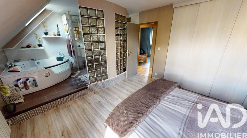 Maison - 127 m² - 7 pièces